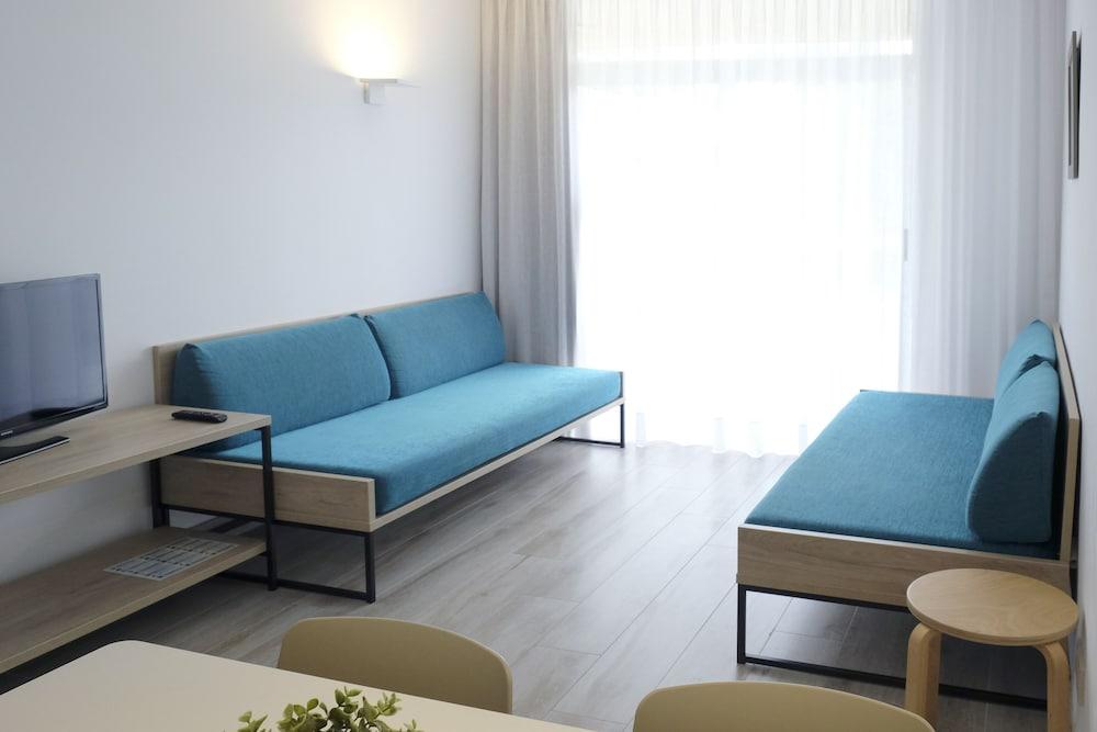 סאלו Aparthotel Cye Holiday Centre מראה חיצוני תמונה
