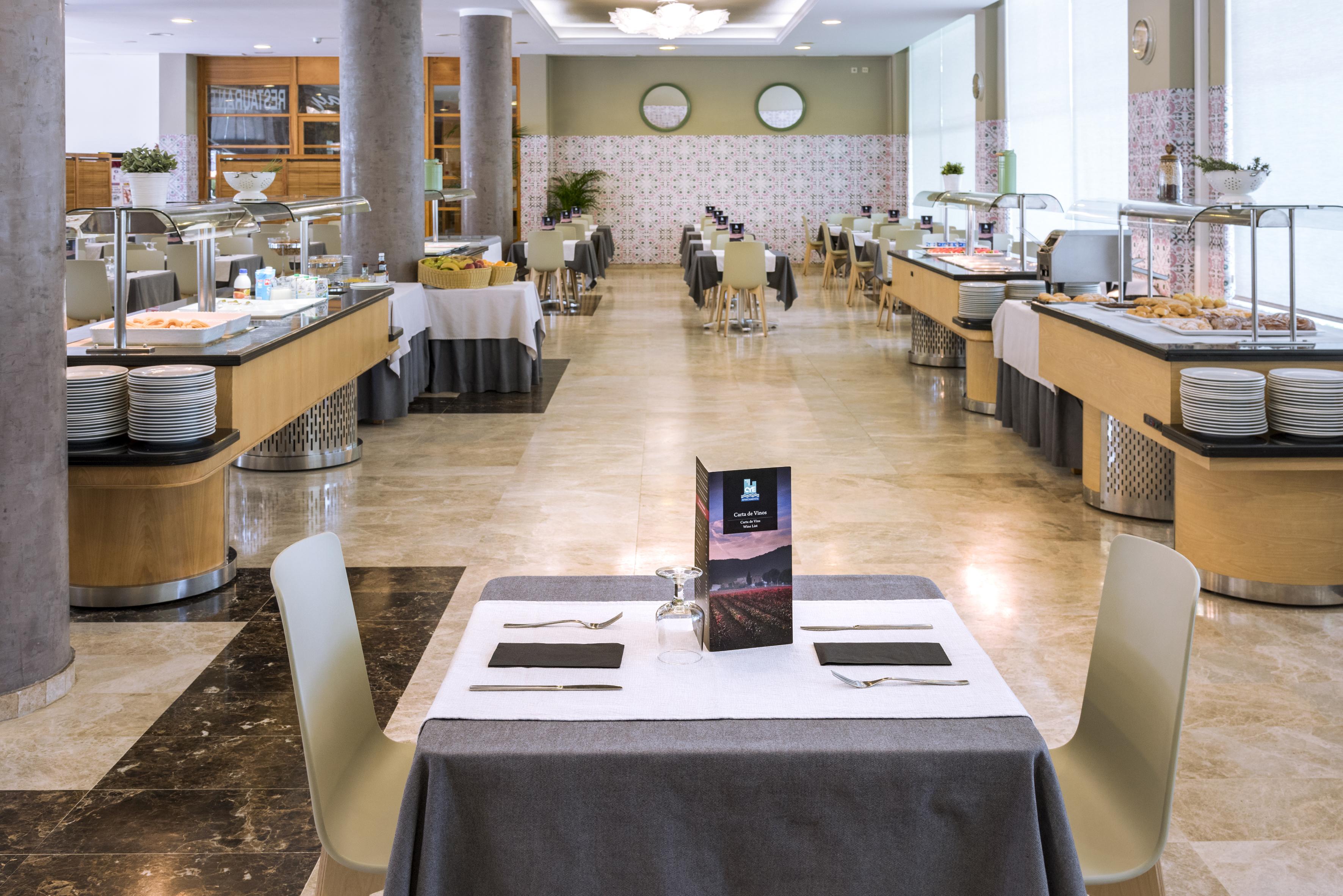 סאלו Aparthotel Cye Holiday Centre מראה חיצוני תמונה