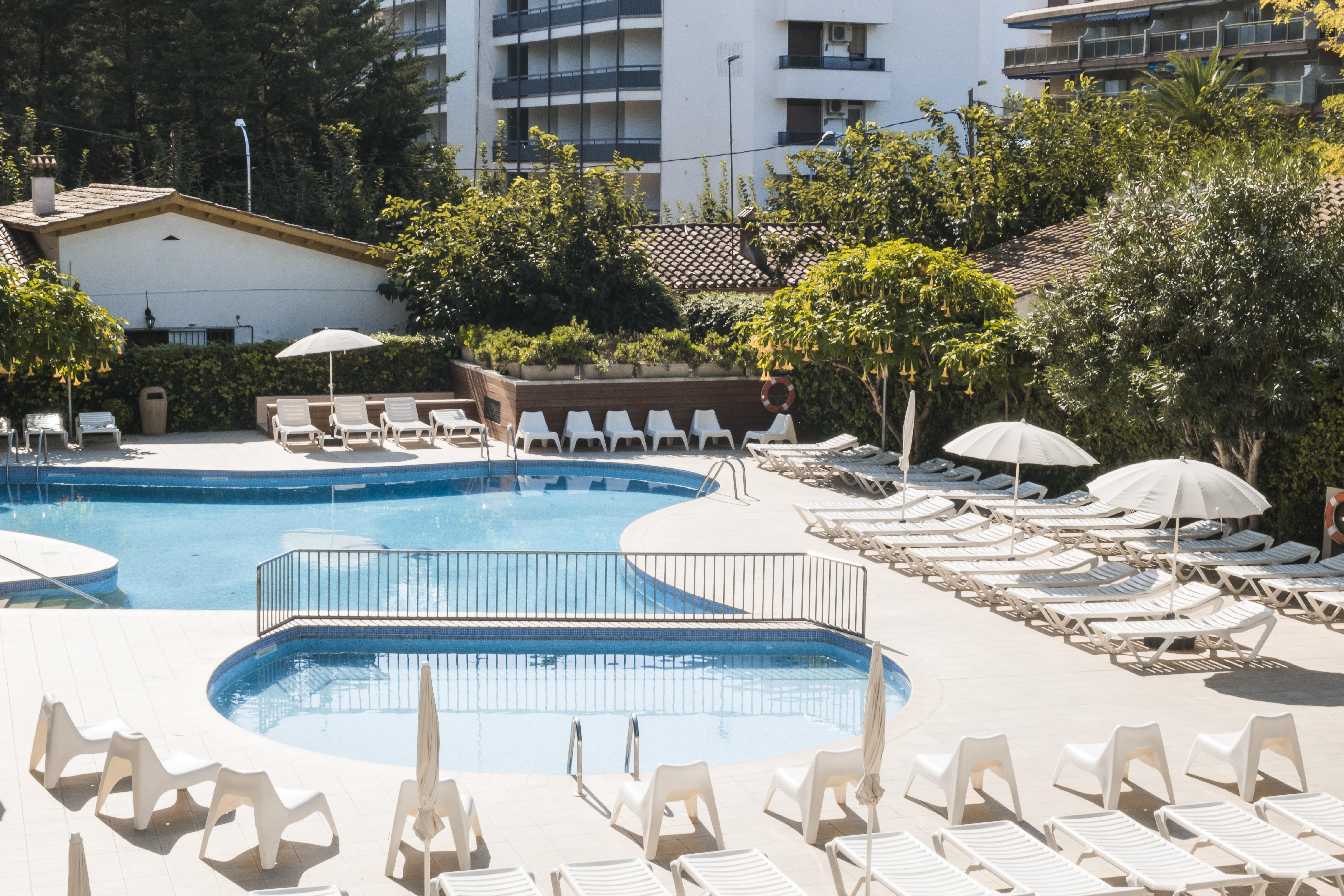 סאלו Aparthotel Cye Holiday Centre מראה חיצוני תמונה