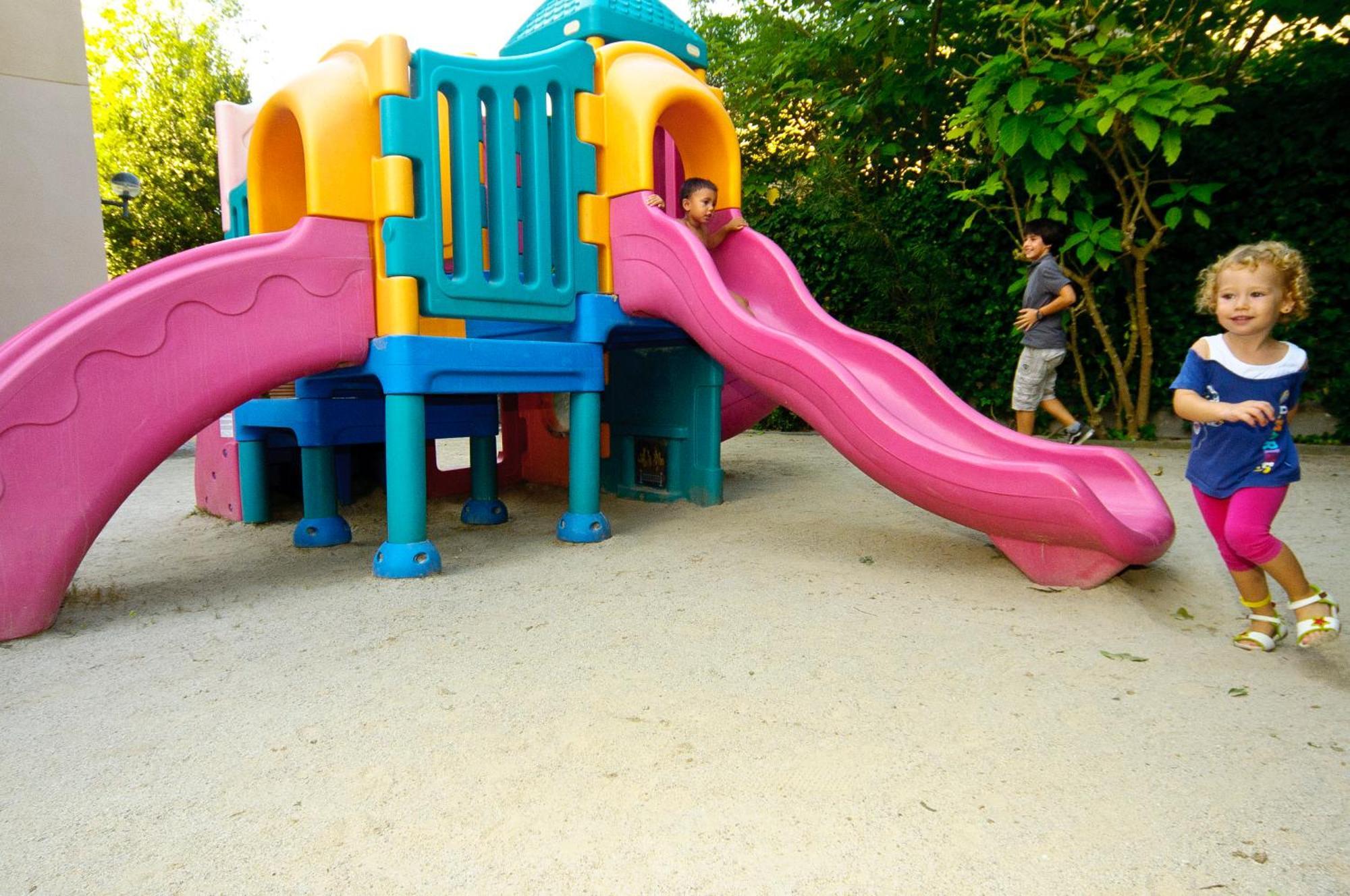סאלו Aparthotel Cye Holiday Centre מראה חיצוני תמונה